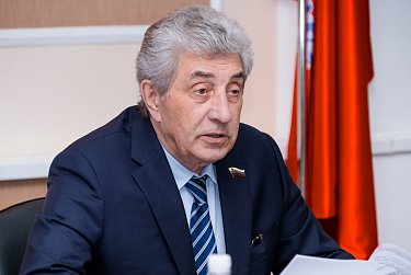 Депутаты оценили работу Уполномоченного по правам ребенка